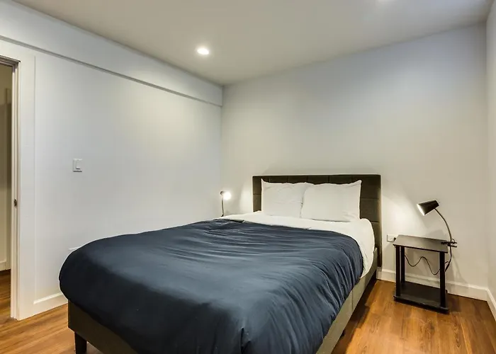 Apartment Converted Store Front Lets Live Like A Local In The Heart Of It All! *